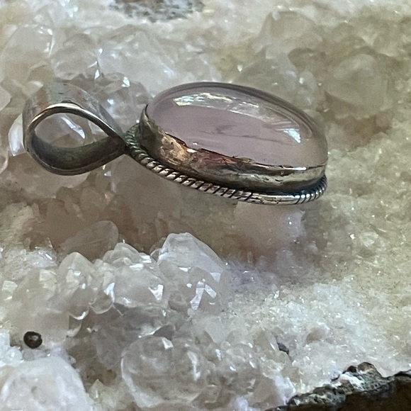 Rose Quartz Pendant in Sterling Silver Setting - Picture 2 of 7